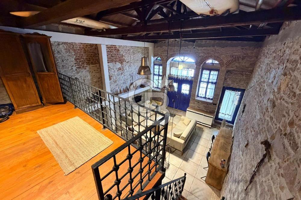 AYVALIK MERKEZ'DE MASRAFSIZ AİR BNB YAPILAN LOFT RUM EVİ