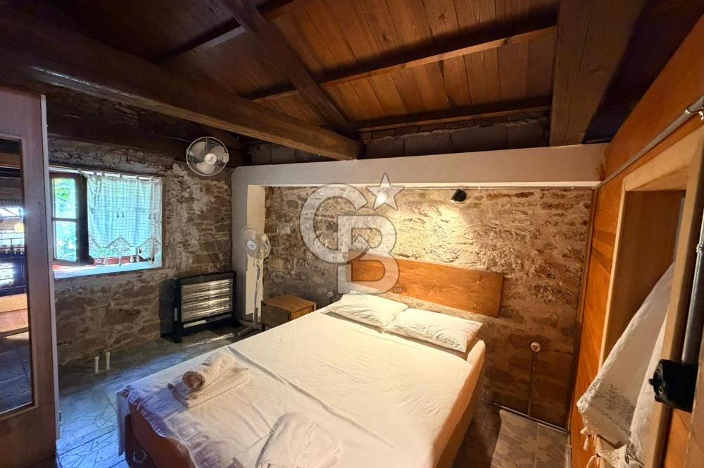 AYVALIK MERKEZ'DE MASRAFSIZ AİR BNB YAPILAN LOFT RUM EVİ