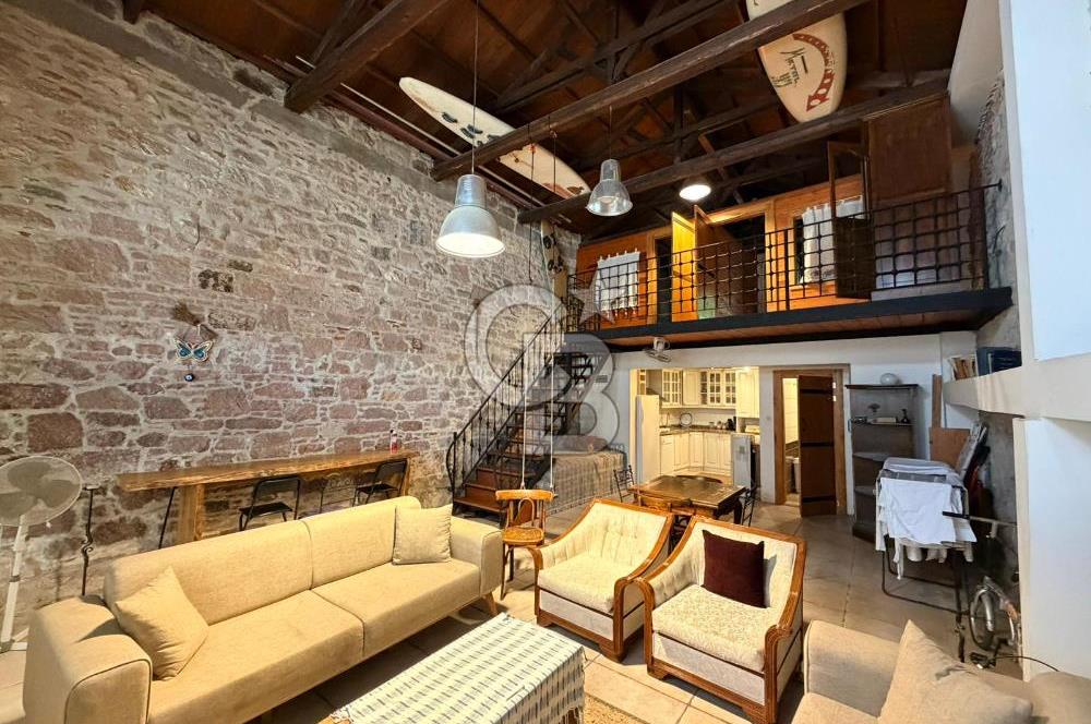 AYVALIK MERKEZ'DE MASRAFSIZ AİR BNB YAPILAN LOFT RUM EVİ
