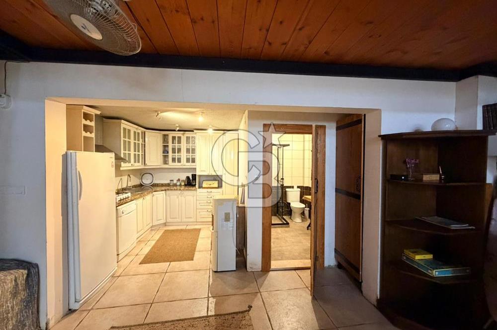AYVALIK MERKEZ'DE MASRAFSIZ AİR BNB YAPILAN LOFT RUM EVİ