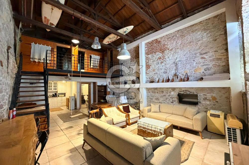 AYVALIK MERKEZ'DE MASRAFSIZ AİR BNB YAPILAN LOFT RUM EVİ