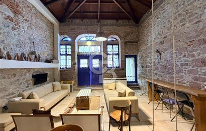 AYVALIK MERKEZ'DE MASRAFSIZ AİR BNB YAPILAN LOFT RUM EVİ