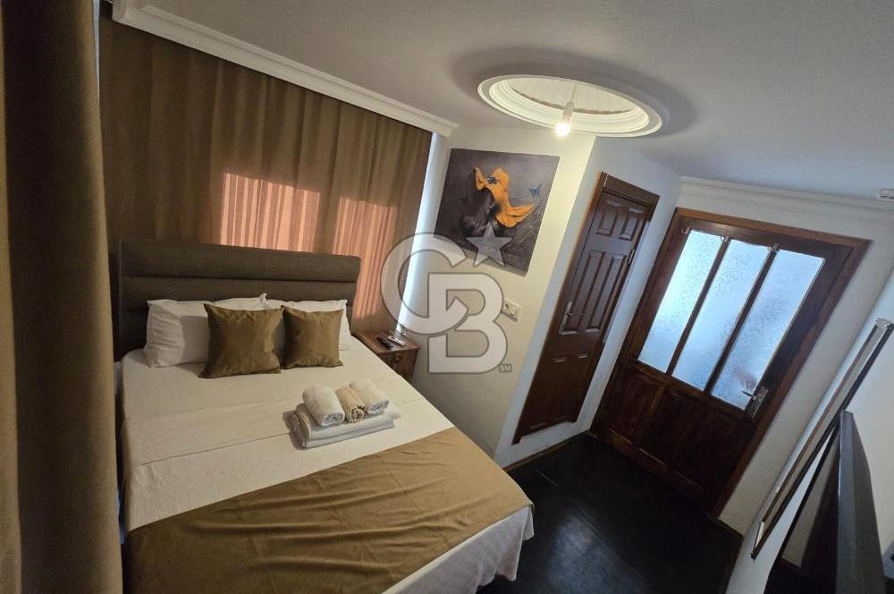 AYVALIK FETHİYE MAHALLESİNDE MERKEZİ KONUMDA BUTİK OTEL