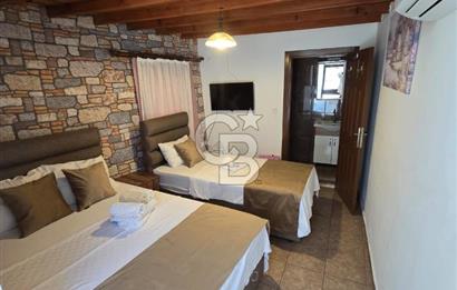 AYVALIK FETHİYE MAHALLESİNDE MERKEZİ KONUMDA BUTİK OTEL