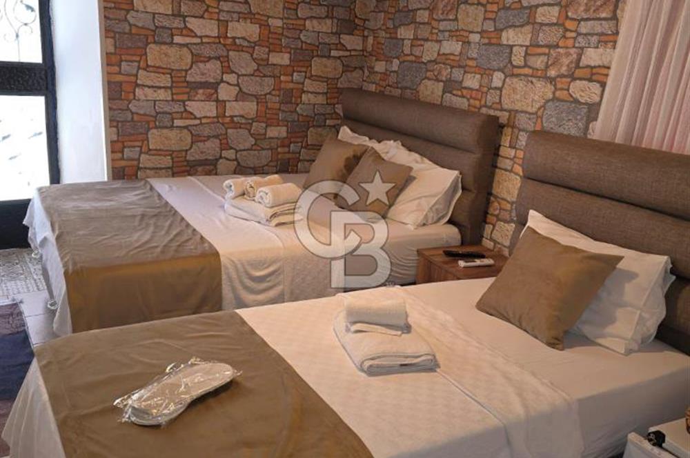 AYVALIK FETHİYE MAHALLESİNDE MERKEZİ KONUMDA BUTİK OTEL