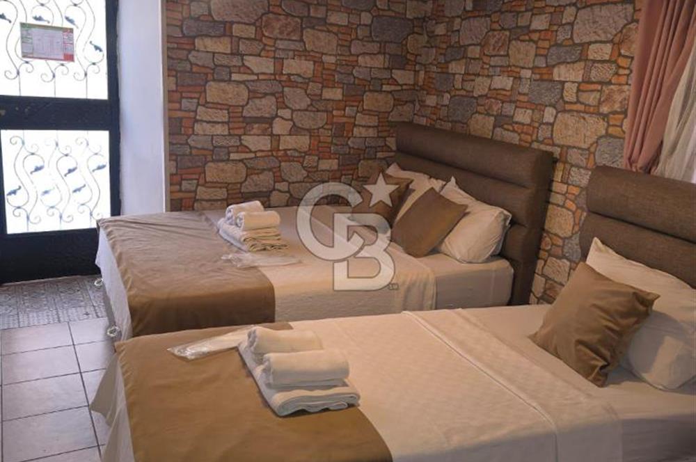AYVALIK FETHİYE MAHALLESİNDE MERKEZİ KONUMDA BUTİK OTEL