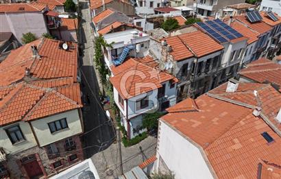 AYVALIK FETHİYE MAHALLESİNDE MERKEZİ KONUMDA BUTİK OTEL