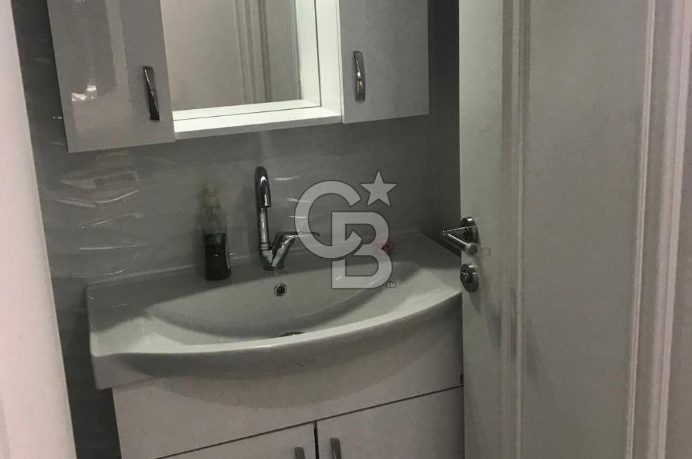 KARŞIYAKA CUMHURİYET MH'DE 2+1 SATILIK 90m2 ARAKAT DAİRE