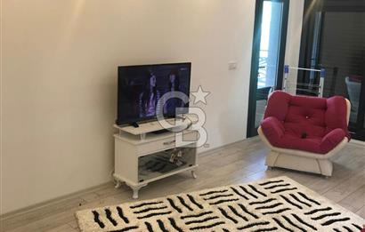 KARŞIYAKA CUMHURİYET MH'DE 2+1 SATILIK 90m2 ARAKAT DAİRE