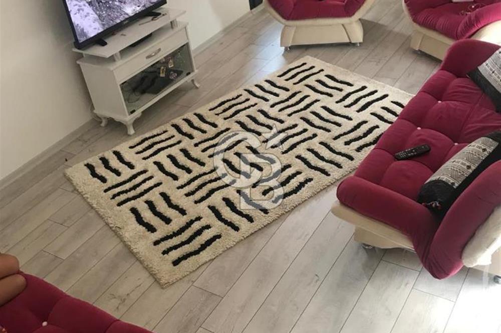 KARŞIYAKA CUMHURİYET MH'DE 2+1 SATILIK 90m2 ARAKAT DAİRE