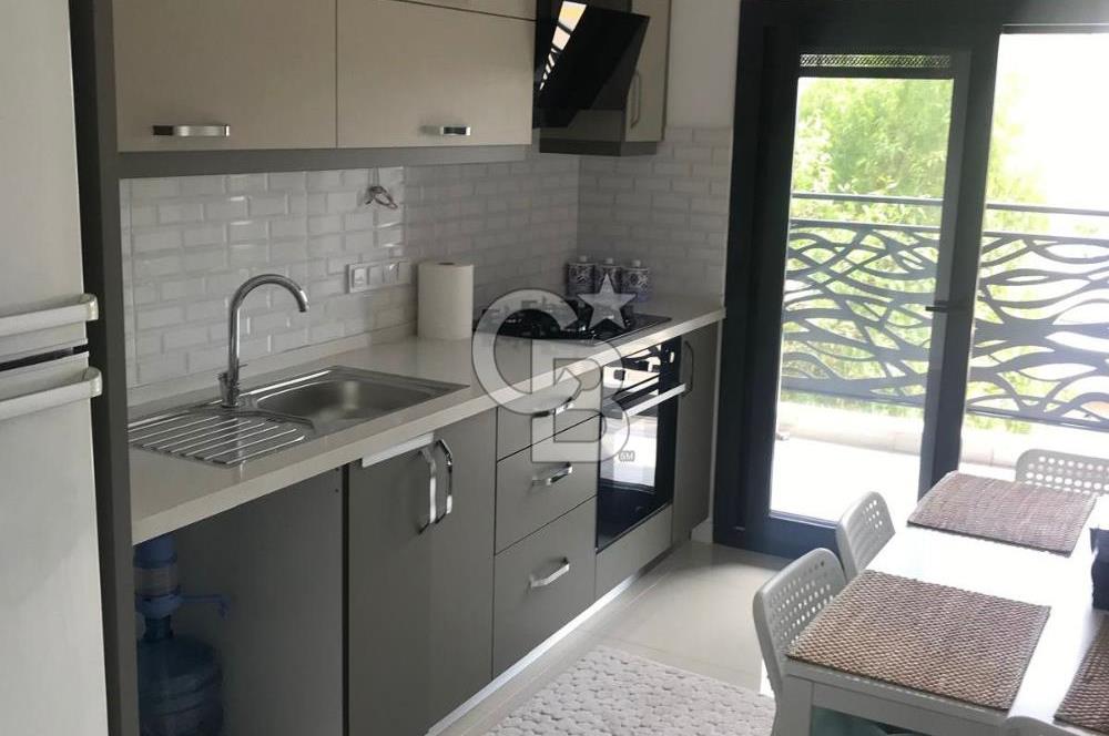 KARŞIYAKA CUMHURİYET MH'DE 2+1 SATILIK 90m2 ARAKAT DAİRE