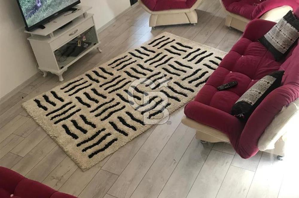 KARŞIYAKA CUMHURİYET MH'DE 2+1 SATILIK 90m2 ARAKAT DAİRE