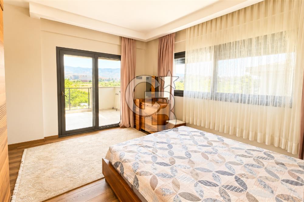 CBC Aura Villaları Özel 4+1 Eşyalı kiralık Villa