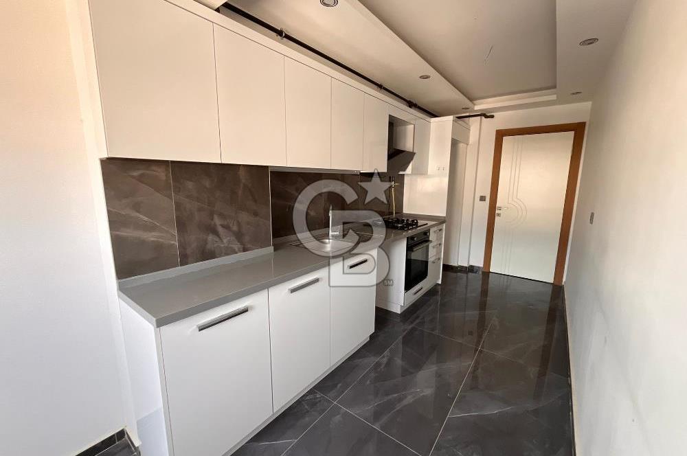 Esatpaşa Mahallesi’nde Site içerisinde Havuzlu Kiralık 2+1 Daire