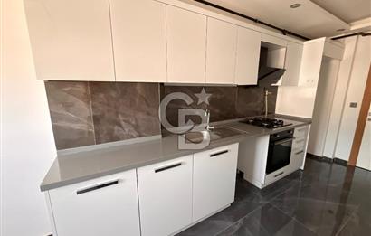 Esatpaşa Mahallesi’nde Site içerisinde Havuzlu Kiralık 2+1 Daire