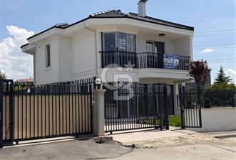 ÇANKAYA AHLATLIBEL'DE İSKANLI,PEYZAJLI,VİSTA YANI SATILIK VİLLA - 11 - 355012
