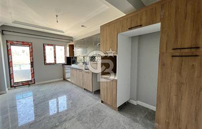 Gölcük Havuzlu Site İçi Satılık 3+1 Ara Kat Daire