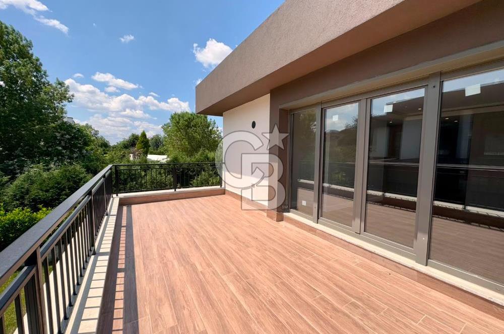 CB ENVOY | Kartepe'de Müstakil Havuzlu Site İçi 4+1 Lüks Villa