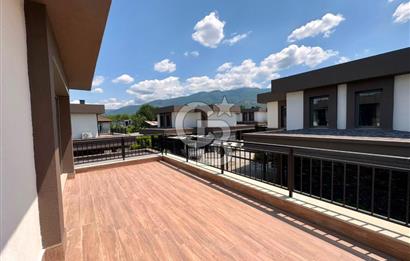 CB ENVOY | Kartepe'de Müstakil Havuzlu Site İçi 4+1 Lüks Villa