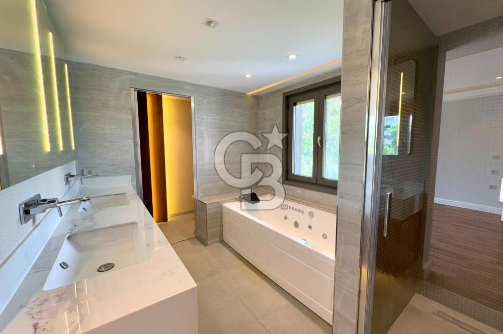 CB ENVOY | Kartepe'de Müstakil Havuzlu Site İçi 4+1 Lüks Villa