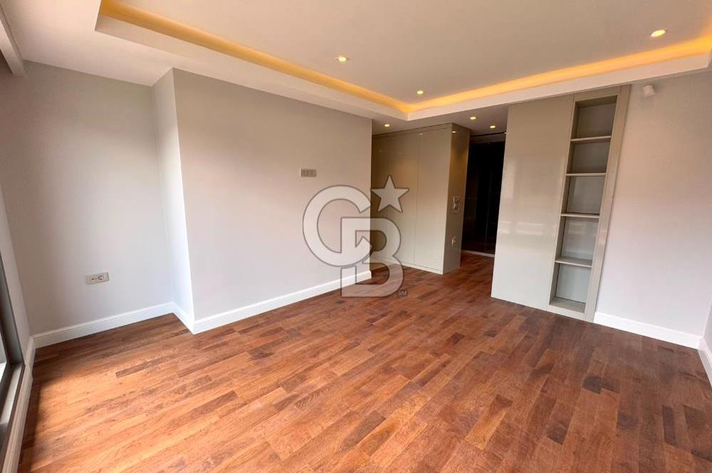 CB ENVOY | Kartepe'de Müstakil Havuzlu Site İçi 4+1 Lüks Villa