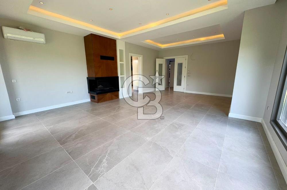 CB ENVOY | Kartepe'de Müstakil Havuzlu Site İçi 4+1 Lüks Villa