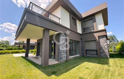 CB ENVOY | Kartepe'de Müstakil Havuzlu Site İçi 4+1 Lüks Villa