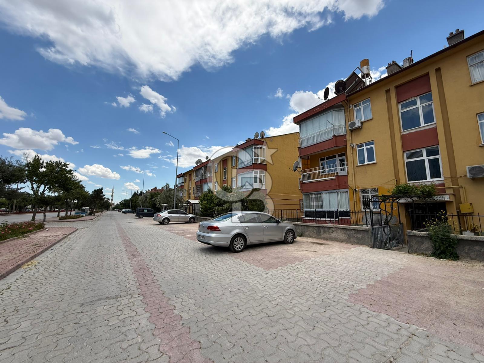 CB'DEN CUMHURİYET MAHALLESİ HEKİMLER SİTESİNDE 3+1 KİRALIK DAİRE