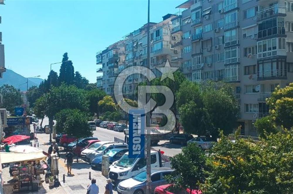 Göztepe Metro Yanı,Amerikan Koleji Karşısı Satılık Ferah 3+1