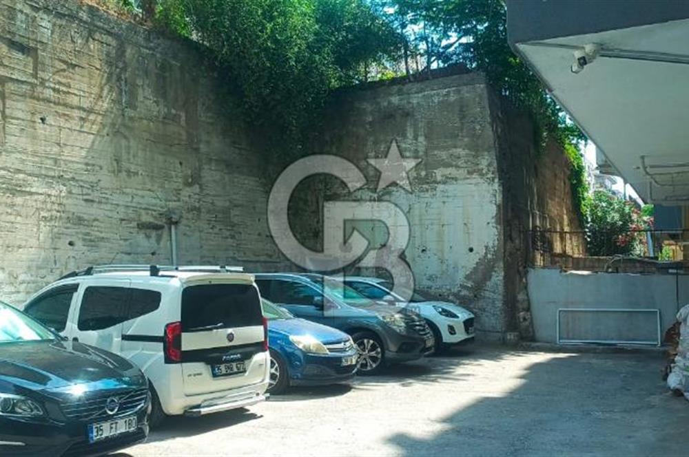Göztepe Metro Yanı,Amerikan Koleji Karşısı Satılık Ferah 3+1