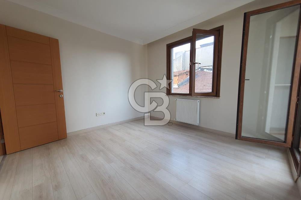 Maltepe Bağlarbaşı'nda Satılık Geniş 3+1 Daire