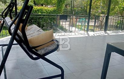 KUŞADASI DAVUTLARDA SİTE İÇERİSİNDE SATILIK TRİPLEKS VİLLA