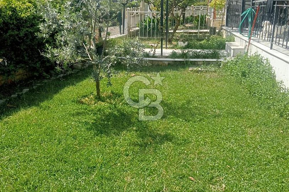 KUŞADASI DAVUTLARDA SİTE İÇERİSİNDE SATILIK TRİPLEKS VİLLA
