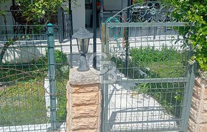 KUŞADASI DAVUTLARDA SİTE İÇERİSİNDE SATILIK TRİPLEKS VİLLA