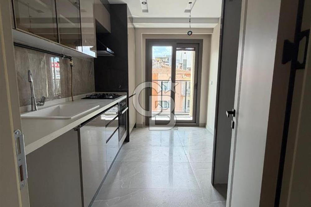 ÇİĞLİ BALATÇIKTA SATILIK LÜKS 1+1 DAİRE