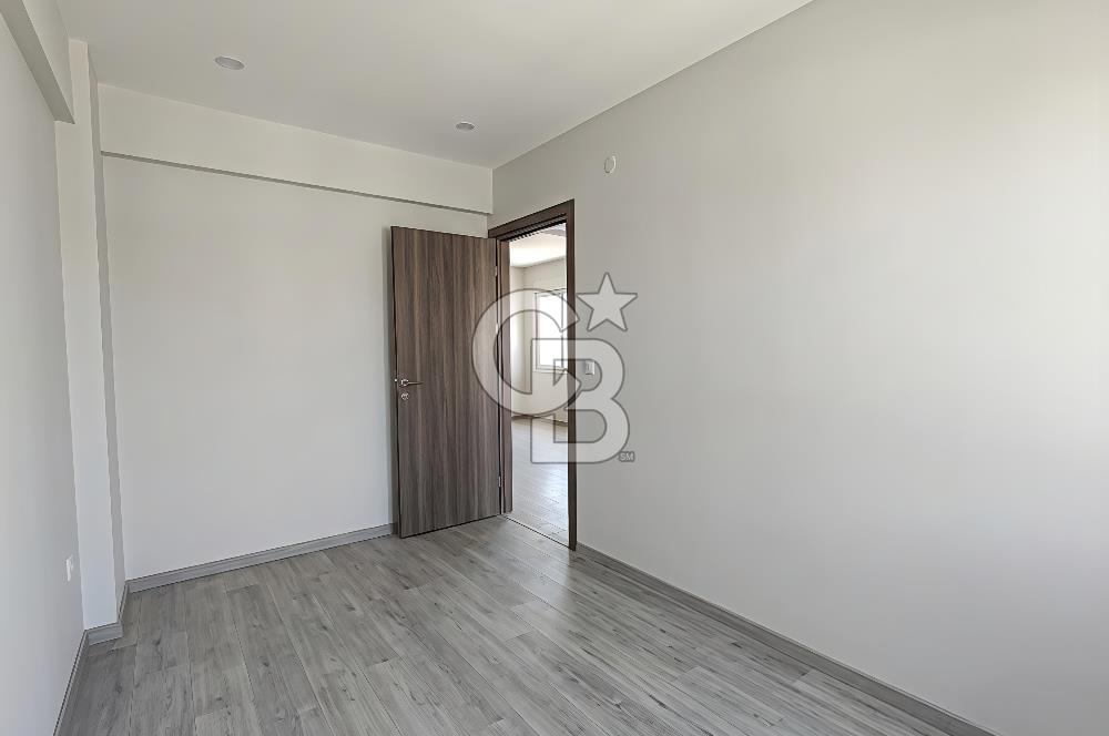 ÇİĞLİ BALATÇIKTA SATILIK LÜKS 1+1 DAİRE