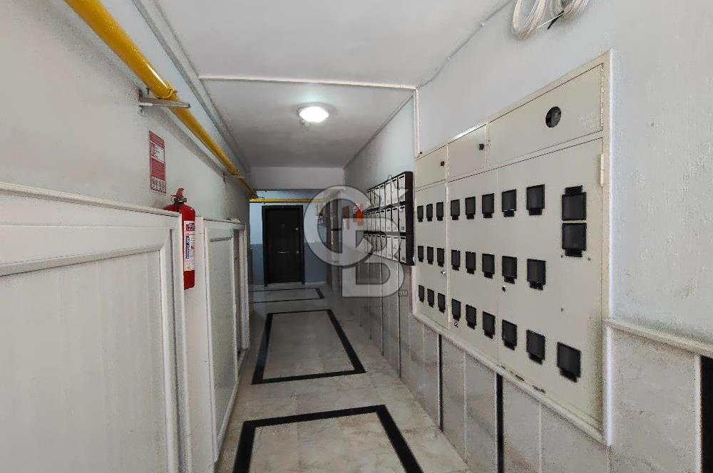 ÇİĞLİ İNÖNÜ MAHALLESİ SİTE İÇİ K.MUTFAK SATILIK 2+1 DAİRE
