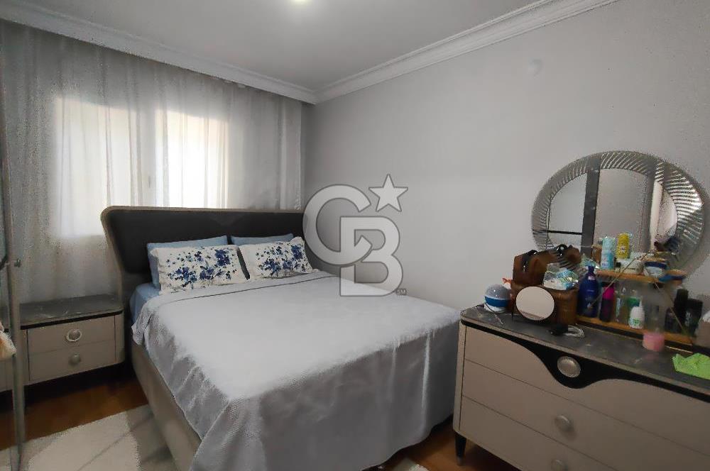 ÇİĞLİ İNÖNÜ MAHALLESİ SİTE İÇİ K.MUTFAK SATILIK 2+1 DAİRE