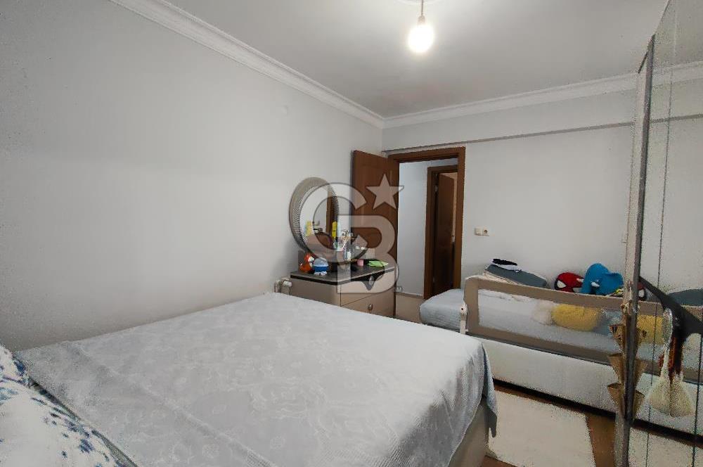 ÇİĞLİ İNÖNÜ MAHALLESİ SİTE İÇİ K.MUTFAK SATILIK 2+1 DAİRE