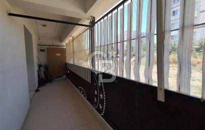 ÇİĞLİ İNÖNÜ MAHALLESİ SİTE İÇİ K.MUTFAK SATILIK 2+1 DAİRE