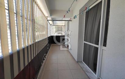ÇİĞLİ İNÖNÜ MAHALLESİ SİTE İÇİ K.MUTFAK SATILIK 2+1 DAİRE