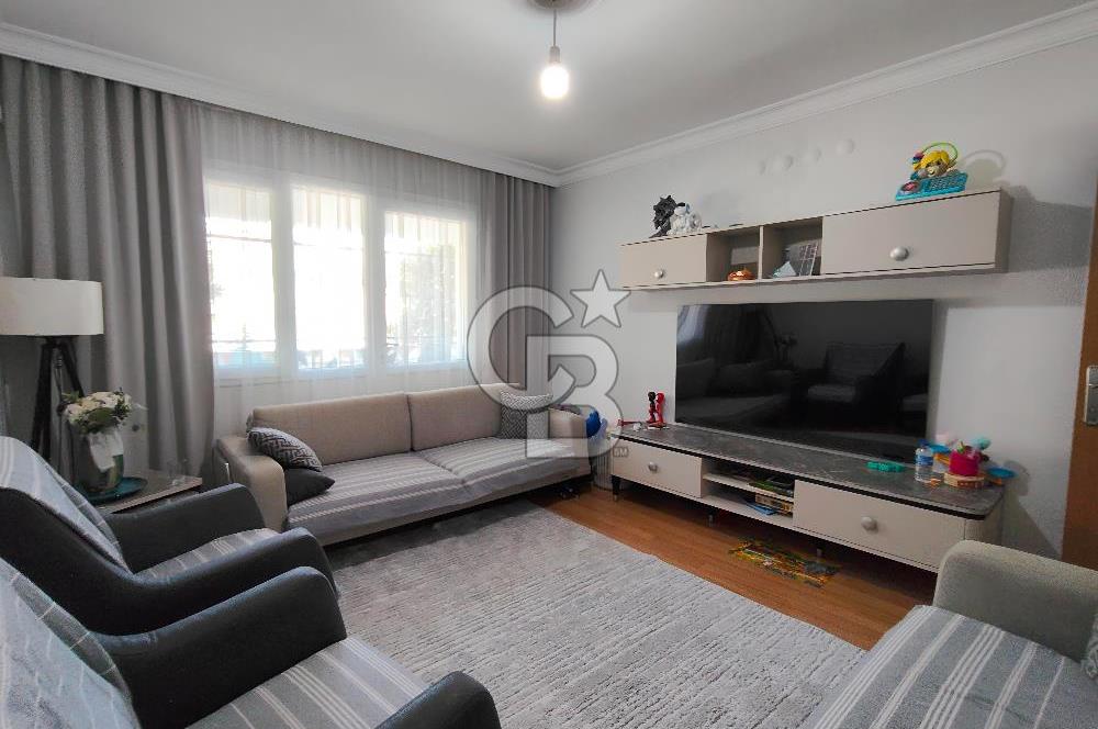 ÇİĞLİ İNÖNÜ MAHALLESİ SİTE İÇİ K.MUTFAK SATILIK 2+1 DAİRE