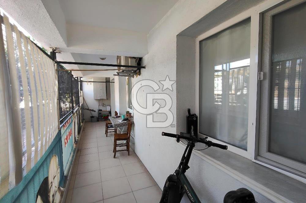 ÇİĞLİ İNÖNÜ MAHALLESİ SİTE İÇİ K.MUTFAK SATILIK 2+1 DAİRE
