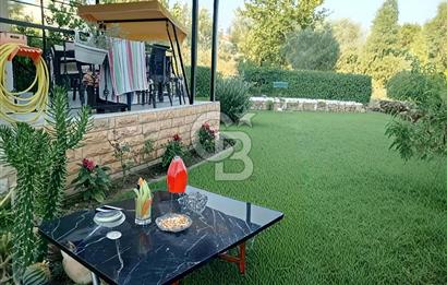 KUŞADASI DAVUTLARDA SİTE İÇERİSİNDE SATILIK TRİPLEKS VİLLA
