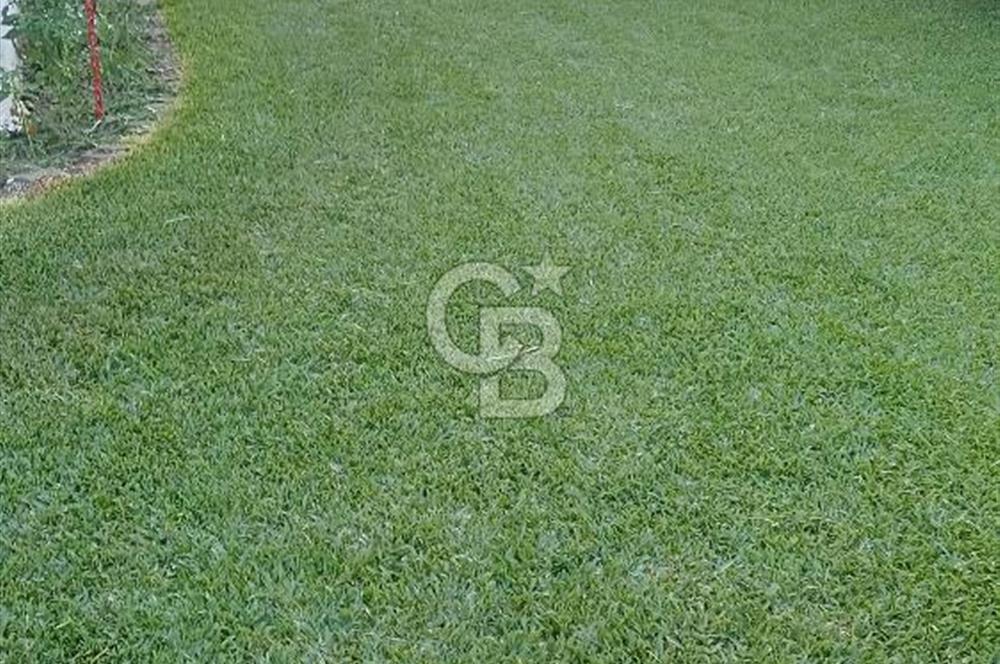 KUŞADASI DAVUTLARDA SİTE İÇERİSİNDE SATILIK TRİPLEKS VİLLA