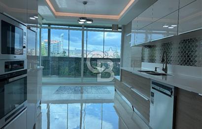 SUBAYEVLERİNDE VADİ VE ORMAN MANZARALI 4+1 SATILIK LÜKS DAİRE