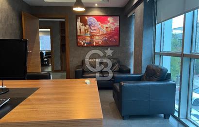 MEBUSEVLERİ ERGİN SOKAKTA OTOPARKLI EŞYALI KİRALIK 3+1 OFİS