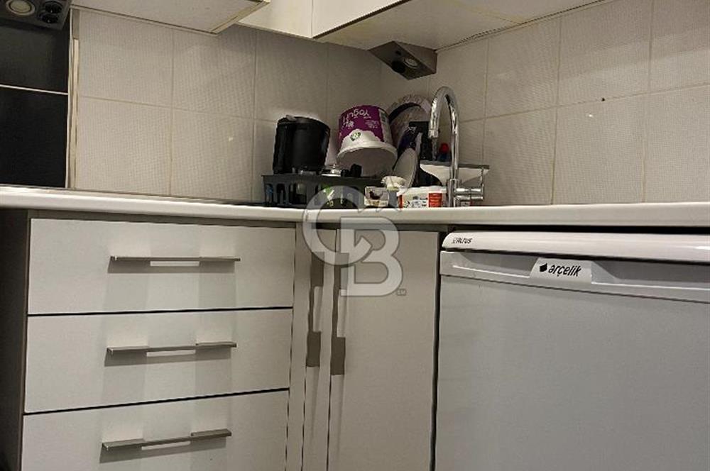 MEBUSEVLERİ ERGİN SOKAKTA OTOPARKLI EŞYALI KİRALIK 3+1 OFİS