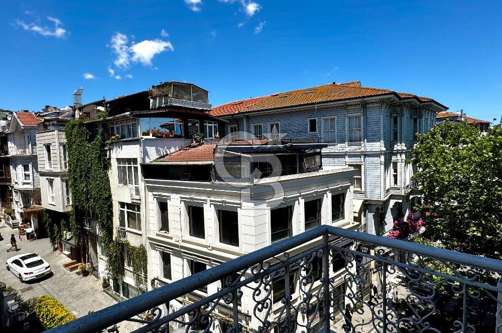 ARNAVUTKÖY, PANORAMİK DENİZ MANAZARLI , DUBLEKS YALI DAİRESİ