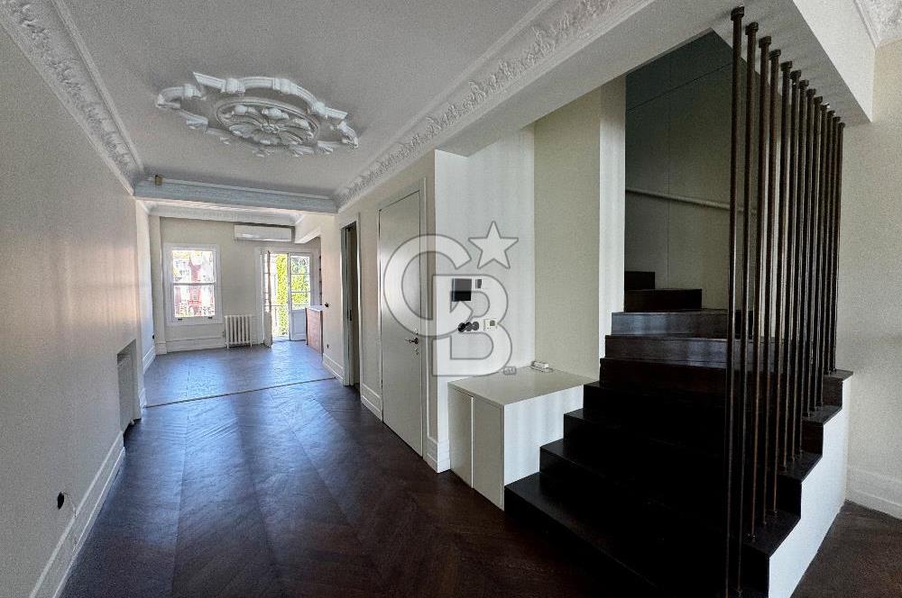 ARNAVUTKÖY, PANORAMİK DENİZ MANAZARLI , DUBLEKS YALI DAİRESİ